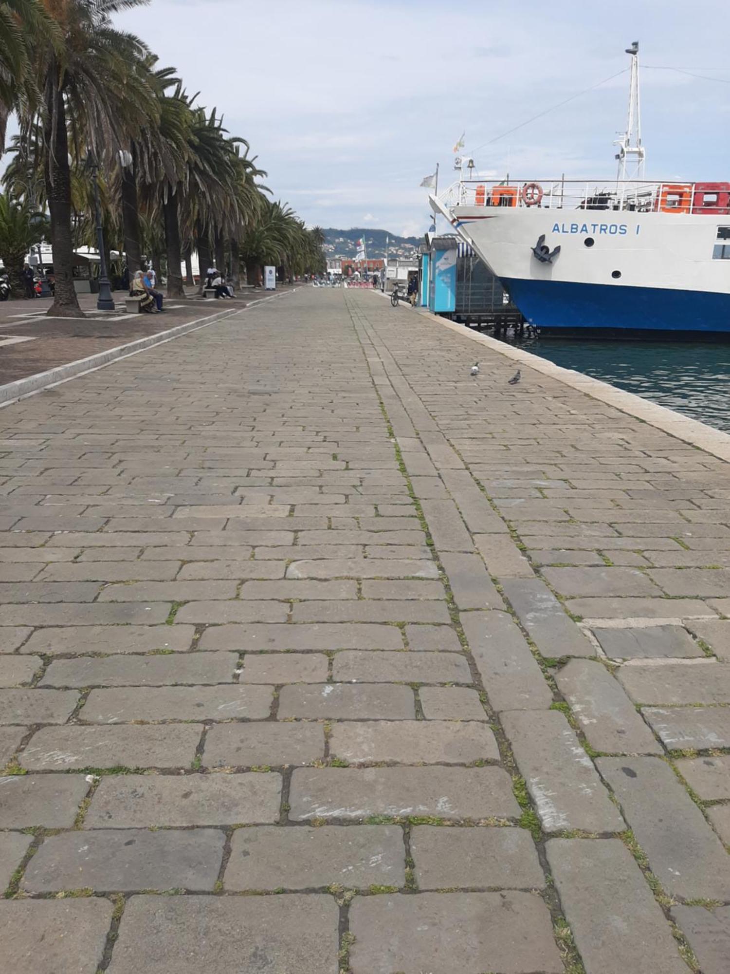 Casa Vacanza Dh La Spezia Kültér fotó